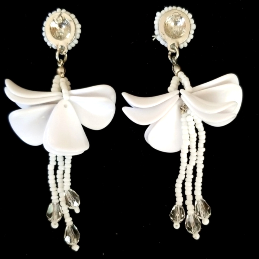 Vintage Estate Beaded Dangling Pierced Earrings - Picture 10 of 12